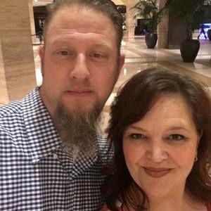 Meet your Posher, Carla